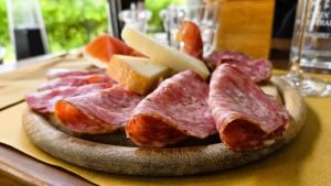 Società Orchestrale di Fonterutoli: Tagliere di Salumi e Formaggi